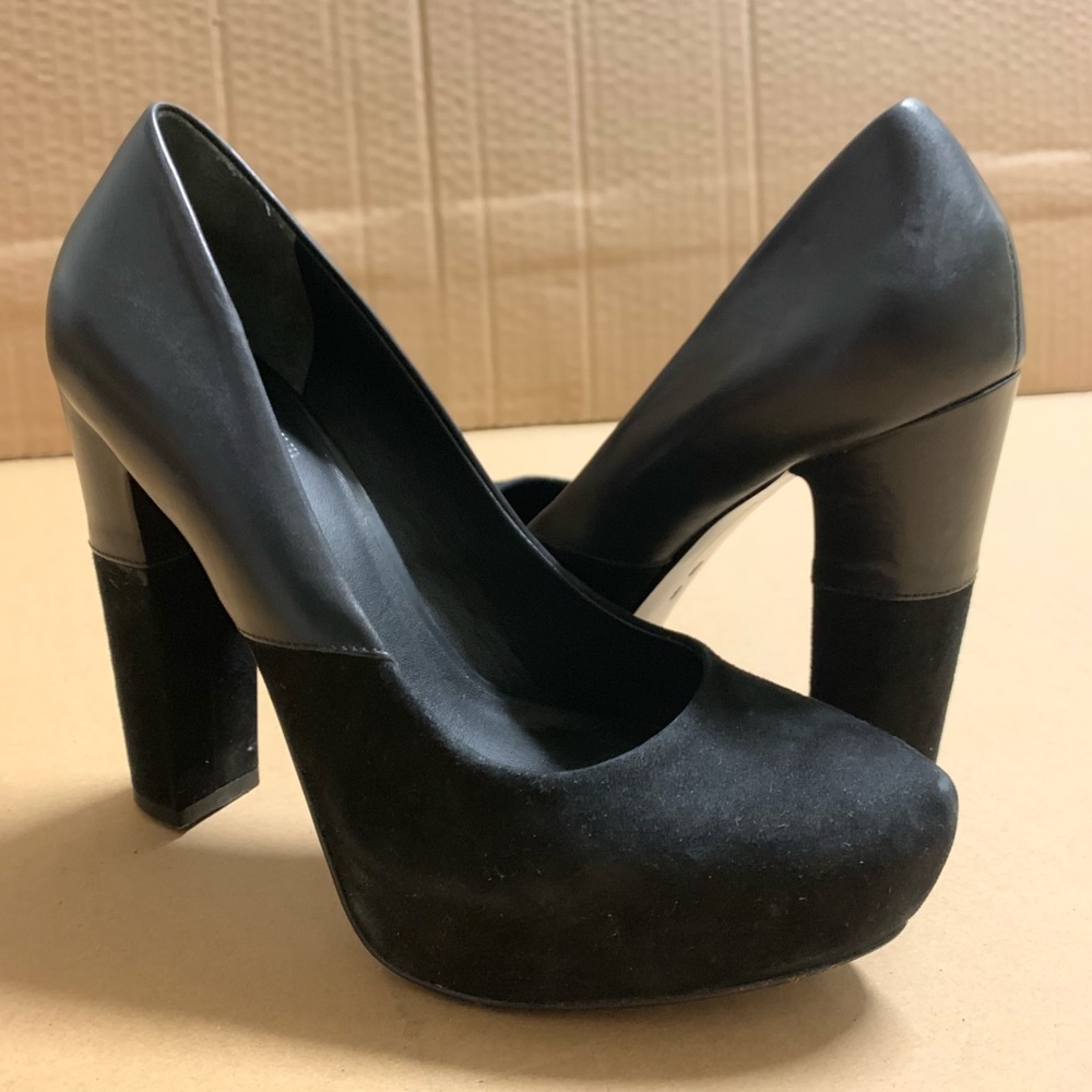 Belle by Sigerson Morrison Tryla Platform Pumps - Picture 2 of 7